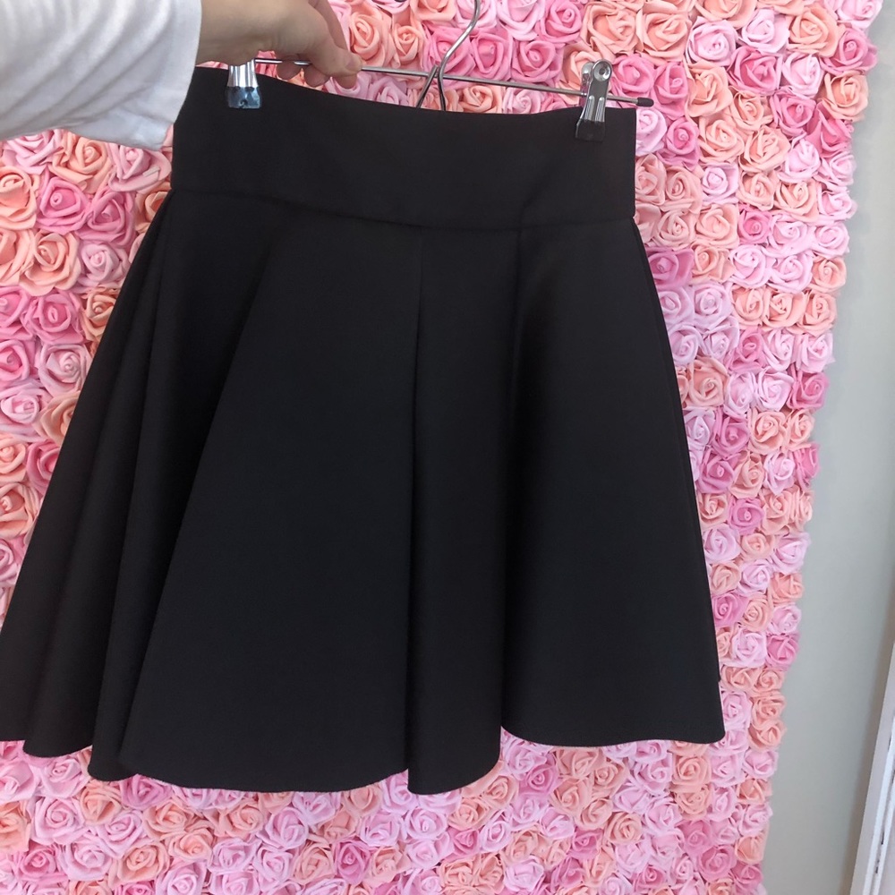 Black skirt with plates